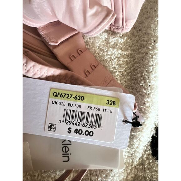 Calvin Klein NWT Sheer Marquisette Unlined Plunge Bra 32B - Picture 4 of 4